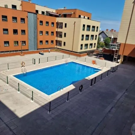 Apto. 2 Hab Y 2 Banos Con Garaje Y Piscina. * Castro Urdiales