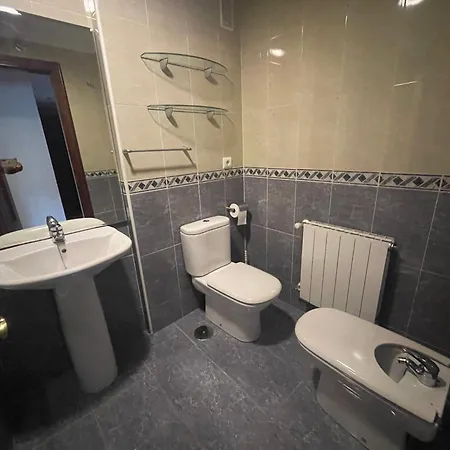 Apartment Apto. 2 Hab Y 2 Banos Con Garaje Y Piscina. Castro Urdiales