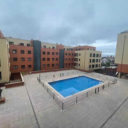 Apartment Apto. 2 Hab Y 2 Banos Con Garaje Y Piscina.