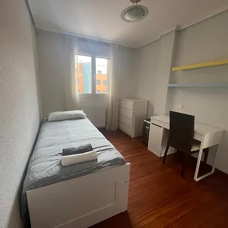 Apartment Apto. 2 Hab Y 2 Banos Con Garaje Y Piscina. Castro Urdiales