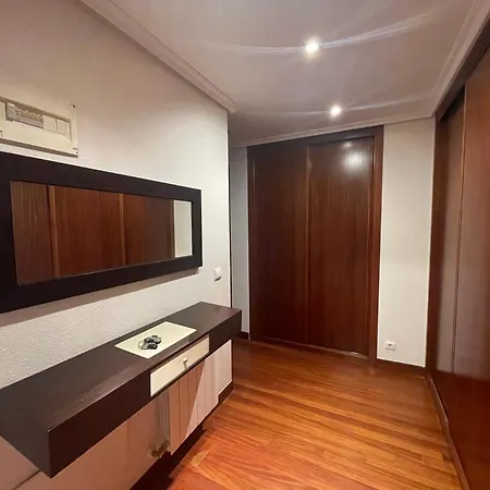 Apto. 2 Hab Y 2 Banos Con Garaje Y Piscina. Apartment *